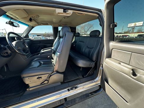 Used 2004 GMC Sierra 1500 SLE w/ Safe And Sound Package image 22