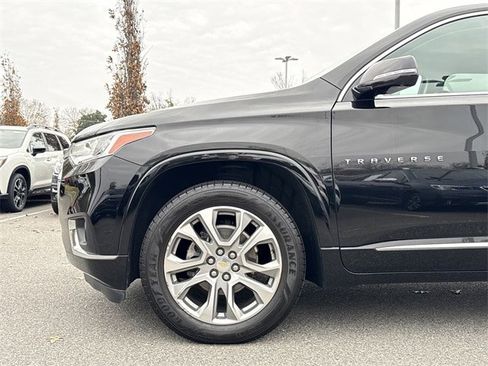 Used 2020 Chevrolet Traverse Premier w/ LPO, Floor Liner Package image 9