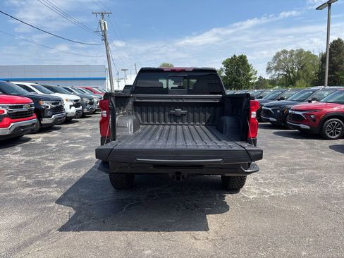New 2026 Chevrolet Silverado 1500 ZR2 AWD/4WD image 6