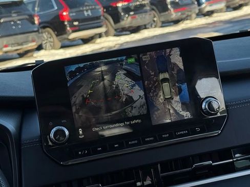 Used 2023 Mitsubishi Outlander SE image 6