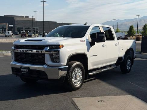 Used 2023 Chevrolet Silverado 2500 LT AWD/4WD image 11