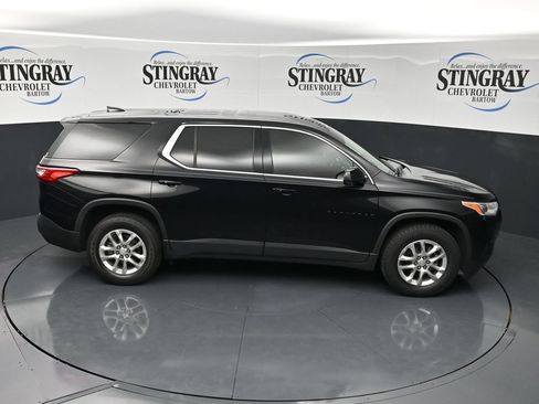 Used 2021 Chevrolet Traverse LS w/ LPO, Blackout Package FWD image 19