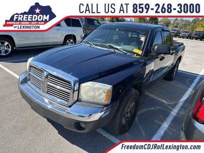 Used 2005 Dodge Dakota SLT