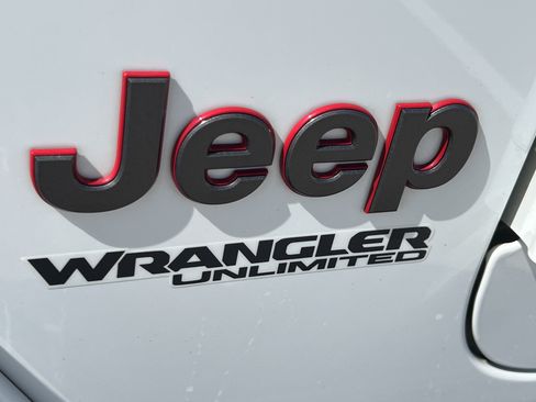 Used 2020 Jeep Wrangler Unlimited Rubicon AWD/4WD image 30