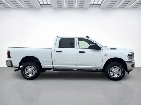 New 2026 RAM 2500 Tradesman AWD/4WD image 2