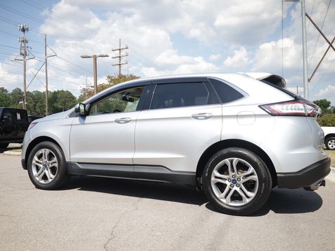 Used 2016 Ford Edge Titanium w/ Technology Package FWD image 2