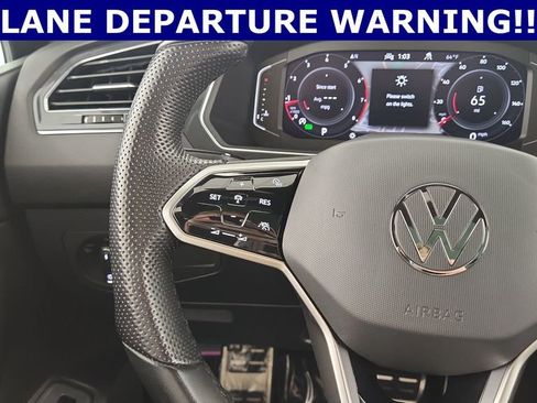 Used 2022 Volkswagen Tiguan SEL R-Line image 18