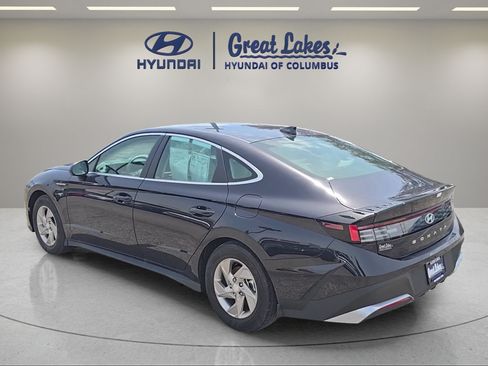 Used 2025 Hyundai Sonata SE FWD image 3