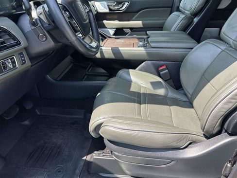 Used 2024 Lincoln Navigator Black Label AWD/4WD image 22