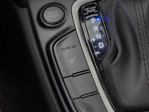 Used 2019 Hyundai Kona SEL FWD image 22