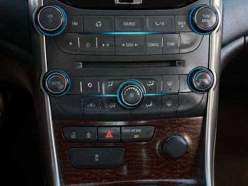 Used 2013 Chevrolet Malibu LT FWD image 28