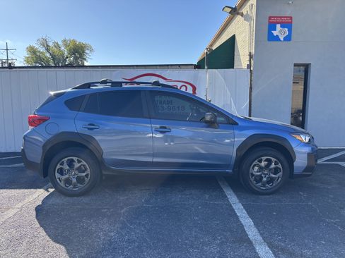Used 2022 Subaru Crosstrek 2.5i Sport w/ Moonroof Package image 7