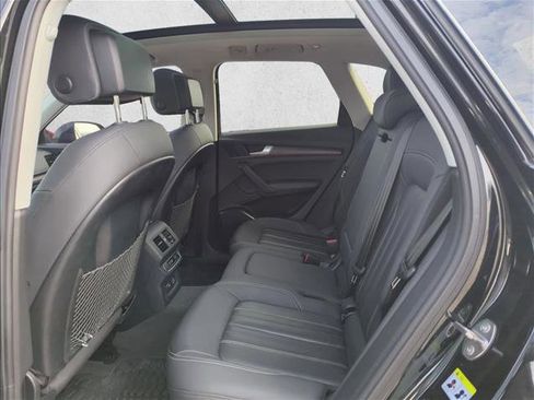 Used 2021 Audi Q5 Premium Plus w/ Premium Plus Package image 22