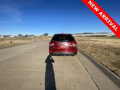 Used 2013 Nissan Pathfinder SL w/ SL Premium Pkg image 4