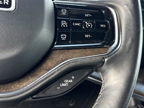 Used 2022 Jeep Grand Wagoneer Series I w/ Flexible Seating Group image 21