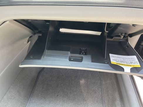 Used 2004 Chevrolet Impala SS w/ Preferred Equipment Group image 20