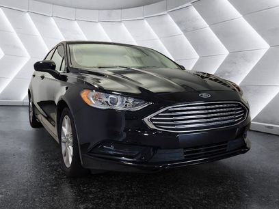 Used 2017 Ford Fusion SE w/ Fusion SE Technology Package