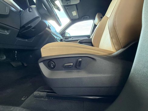 Used 2020 Volkswagen Atlas Cross Sport SE image 12