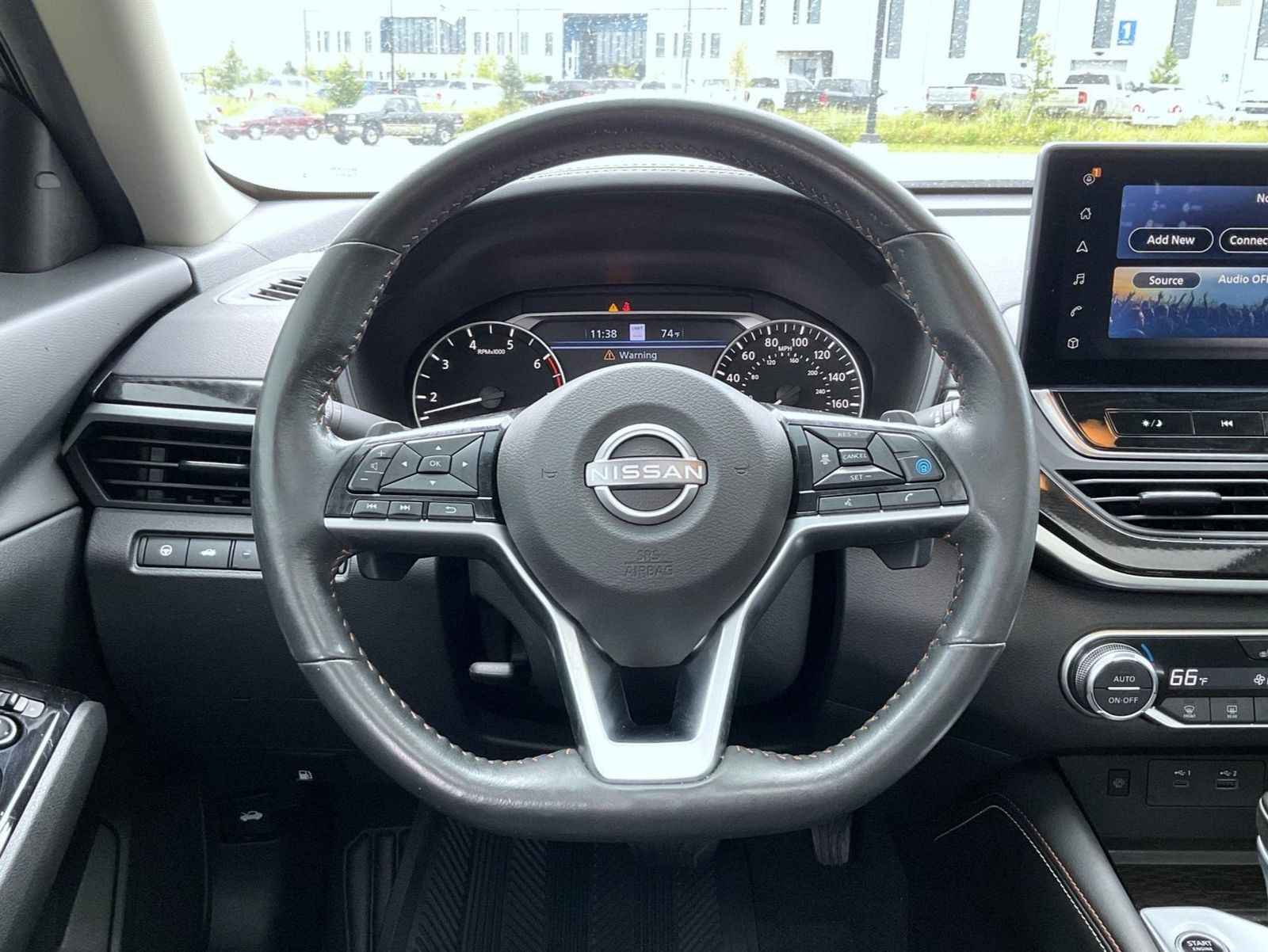 Used 2023 Nissan Altima 2.0 SR FWD image 11