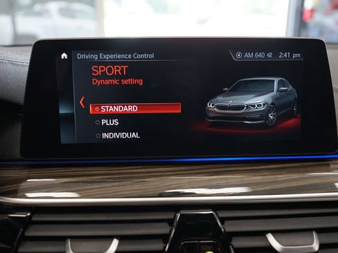 Used 2017 BMW 540i xDrive AWD/4WD image 40