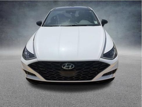 Used 2021 Hyundai Sonata SEL Plus w/ Tech Package FWD image 3