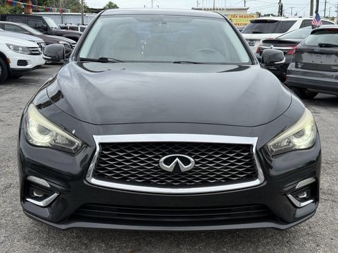 Used 2018 INFINITI Q50 Luxe w/ Essential Package (3.0T Luxe) RWD image 9
