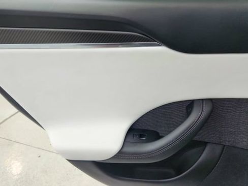 Used 2025 Tesla Model S Plaid image 29