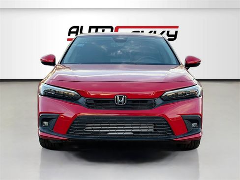 Used 2024 Honda Civic Touring image 2