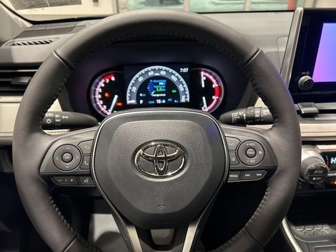 New 2025 Toyota RAV4 XLE image 10