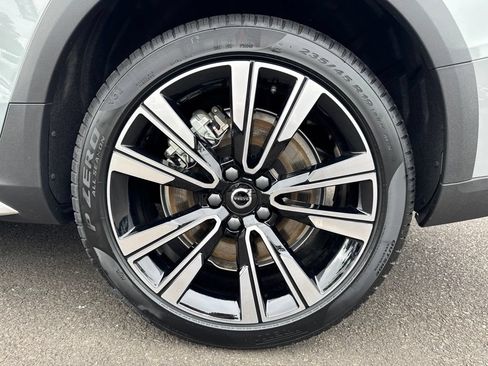 New 2026 Volvo V60 B5 Cross Country Ultra w/ Climate Package AWD/4WD image 28
