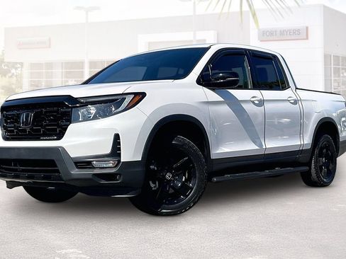 Used 2025 Honda Ridgeline Black Edition image 30