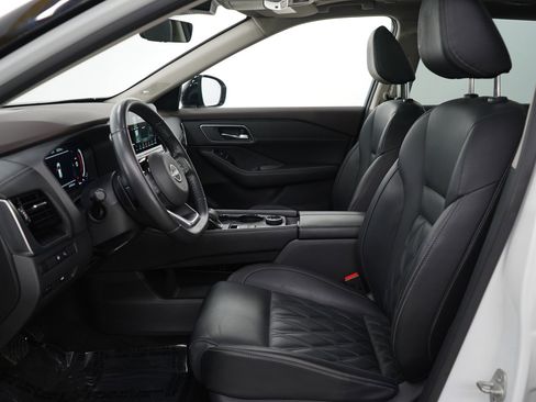 Used 2022 Nissan Rogue Platinum w/ Head-Up Display Package image 18