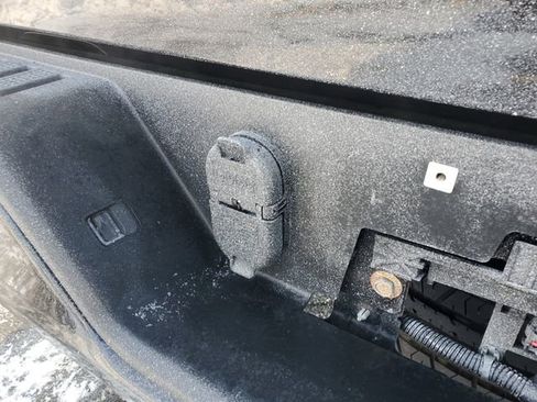 Certified 2021 Chevrolet Silverado 1500 RST w/ Convenience Package II image 10