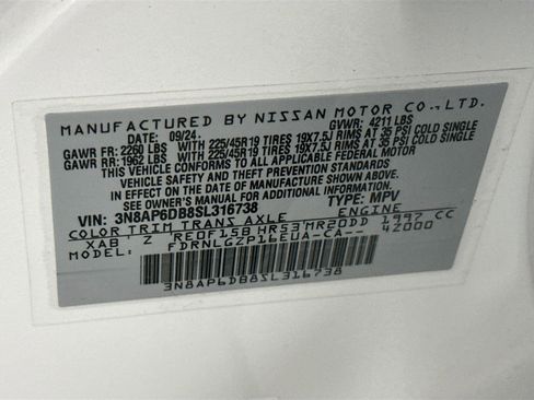 Used 2025 Nissan Kicks SR AWD/4WD image 12
