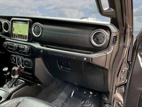 Used 2022 Jeep Wrangler Unlimited Rubicon 4xe w/ Steel Bumper Group AWD/4WD image 28
