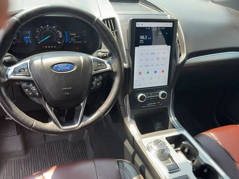 Used 2022 Ford Edge Titanium w/ Equipment Group 301A AWD/4WD image 11