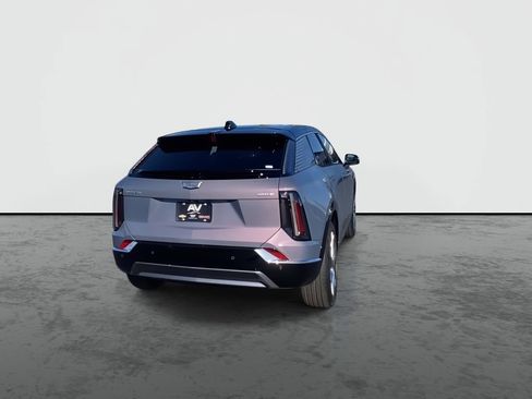 New 2026 Cadillac Optiq Luxury 1 image 7