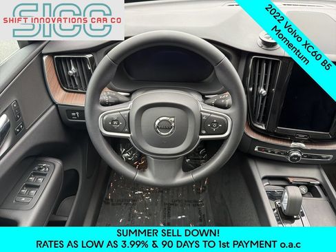 Used 2022 Volvo XC60 B5 Momentum AWD/4WD image 11