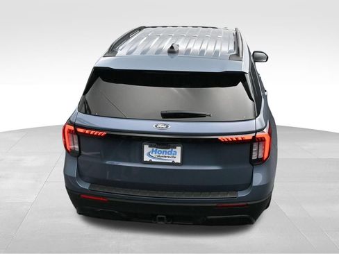 Used 2025 Ford Explorer ST-Line w/ Premium Package RWD image 32