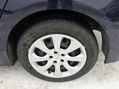 Used 2022 Toyota Corolla LE image 8