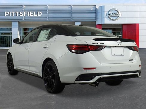 New 2025 Nissan Sentra SR w/ Midnight Edition image 5