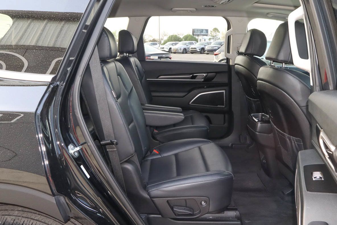 Used 2025 Kia Telluride S AWD/4WD image 27