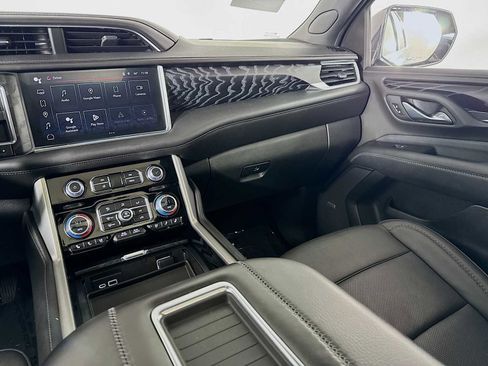 Used 2023 GMC Yukon XL Denali w/ Max Trailering Package image 24