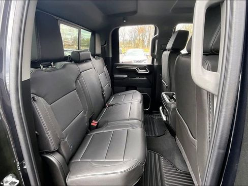 Used 2024 Chevrolet Silverado 2500 LTZ w/ LTZ Convenience Package AWD/4WD image 24