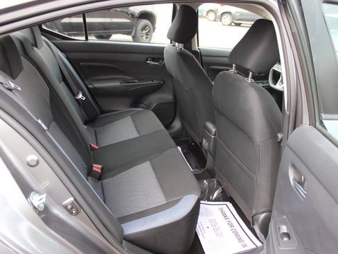 Used 2025 Nissan Versa SV FWD image 11