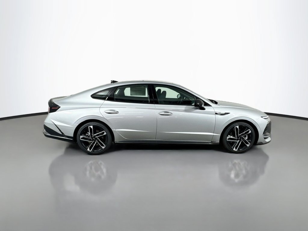 New 2026 Hyundai Sonata N Line FWD image 9