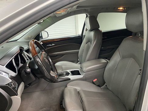 Used 2010 Cadillac SRX Luxury image 9