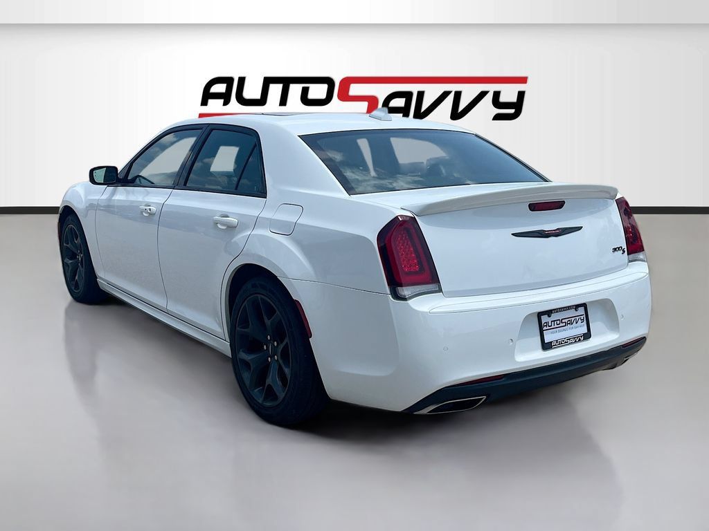 Used 2023 Chrysler 300 S w/ Comfort Group RWD image 5