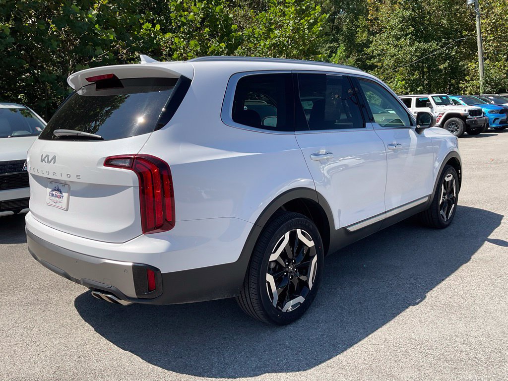 Used 2025 Kia Telluride S FWD image 6
