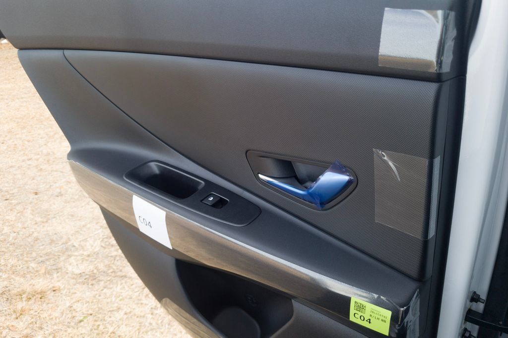New 2026 Hyundai Elantra SE FWD image 16